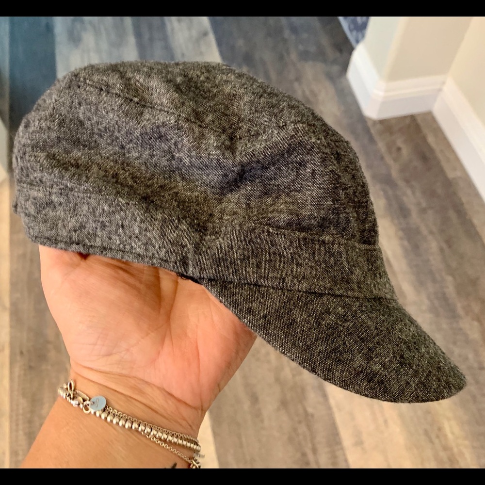 Decorative hat - Picture 5 of 5